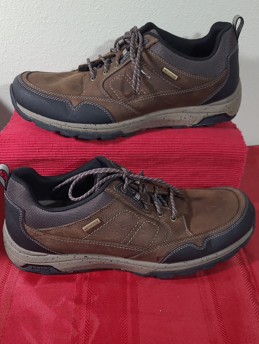 Dunham Waterproof shoes Brown and Black Men's Lace-Up Hiking Leather Sneakers